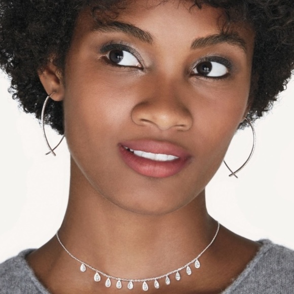 :: Stella and Dot⚜️GOLD Pavé Arc Earrings - Picture 5 of 6